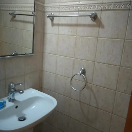 Sunny Maisonette דירה *