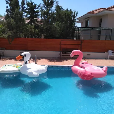 Sunny Maisonette דירה
